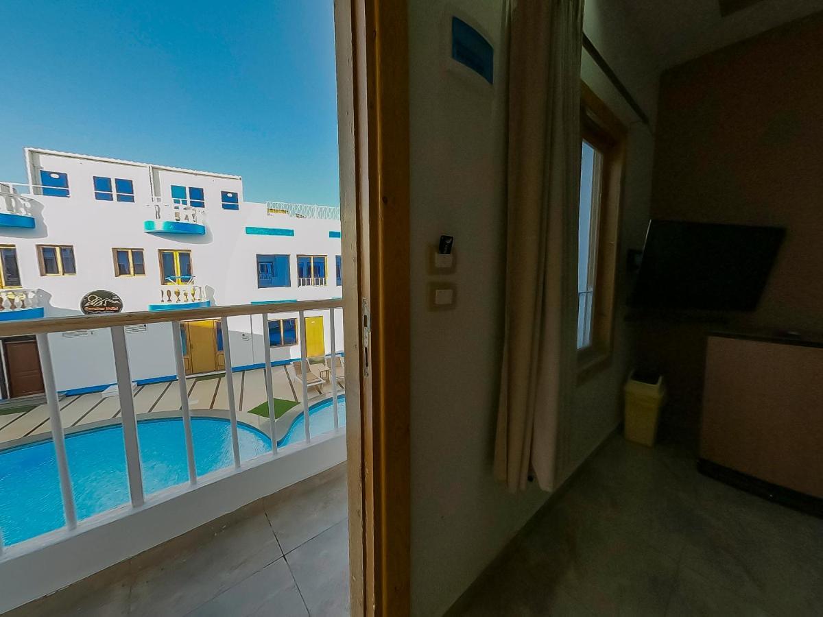 Seaview Hotel Dahab Bagian luar foto