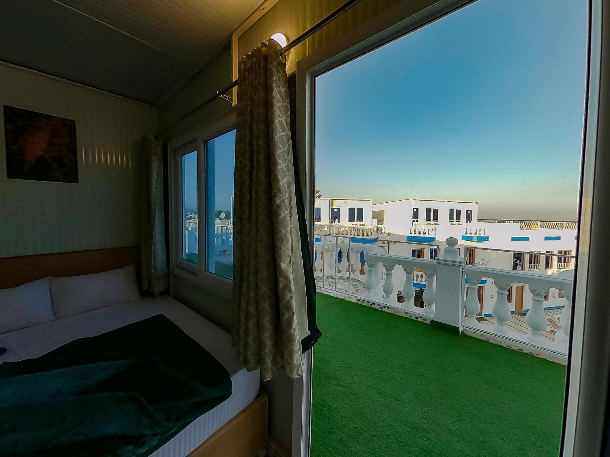 Seaview Hotel Dahab Bagian luar foto