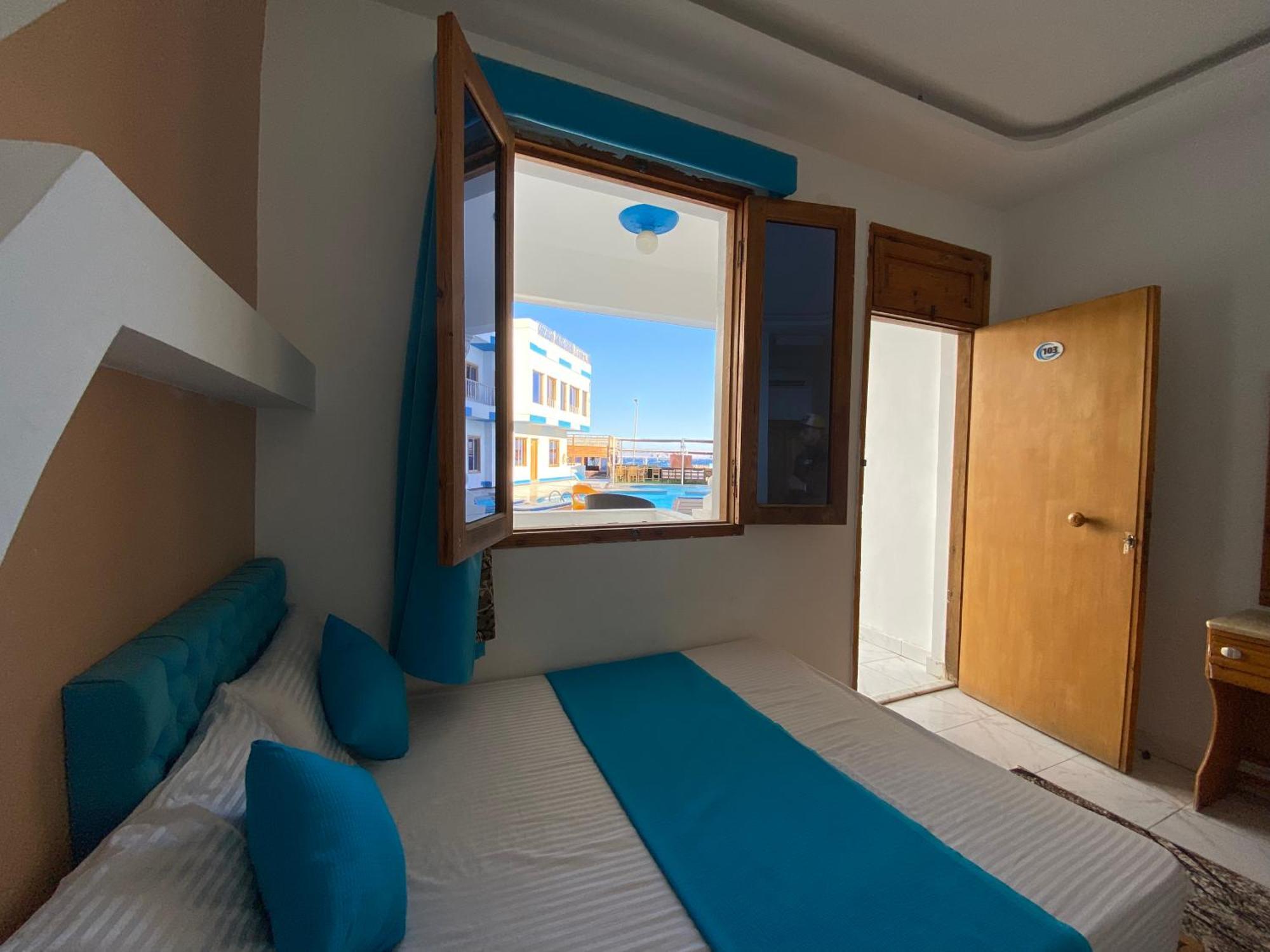Seaview Hotel Dahab Bagian luar foto